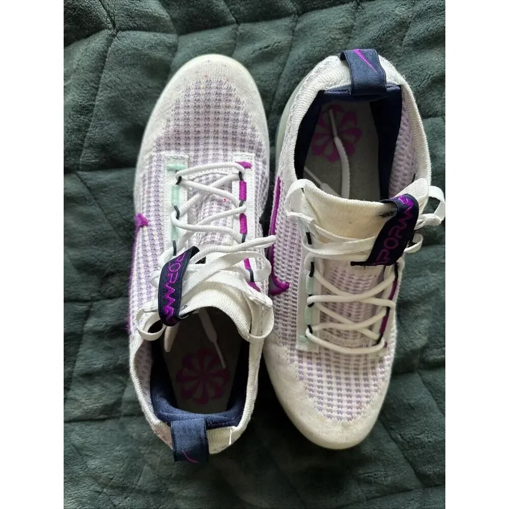 Nike Air Vapormax 2021 Flyknit GS White Violet Frost Size 7 Pre Owned Excellent